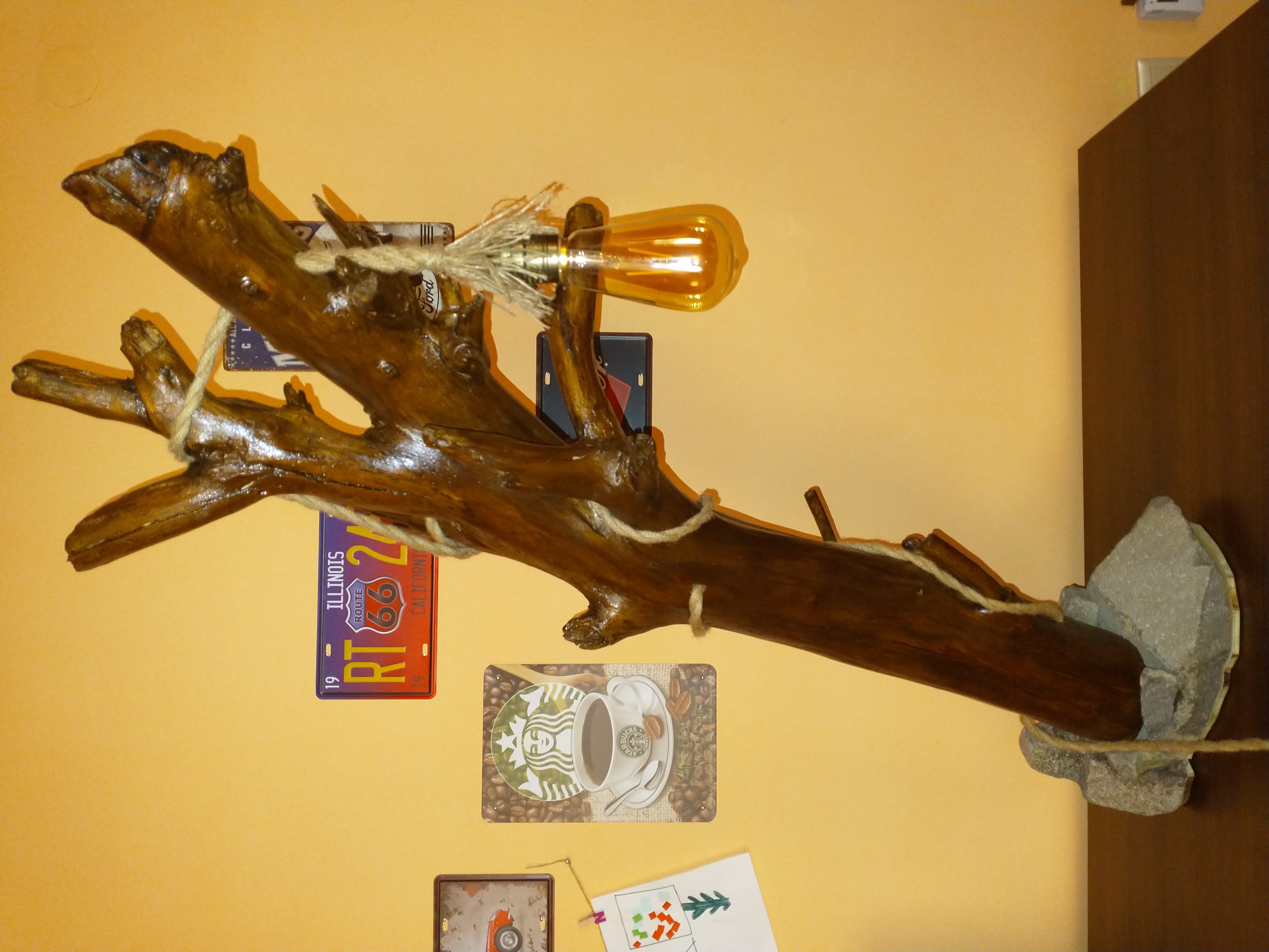 WOOD LAMP BY RENÉ - svietidlá z dreva vlastnej výroby