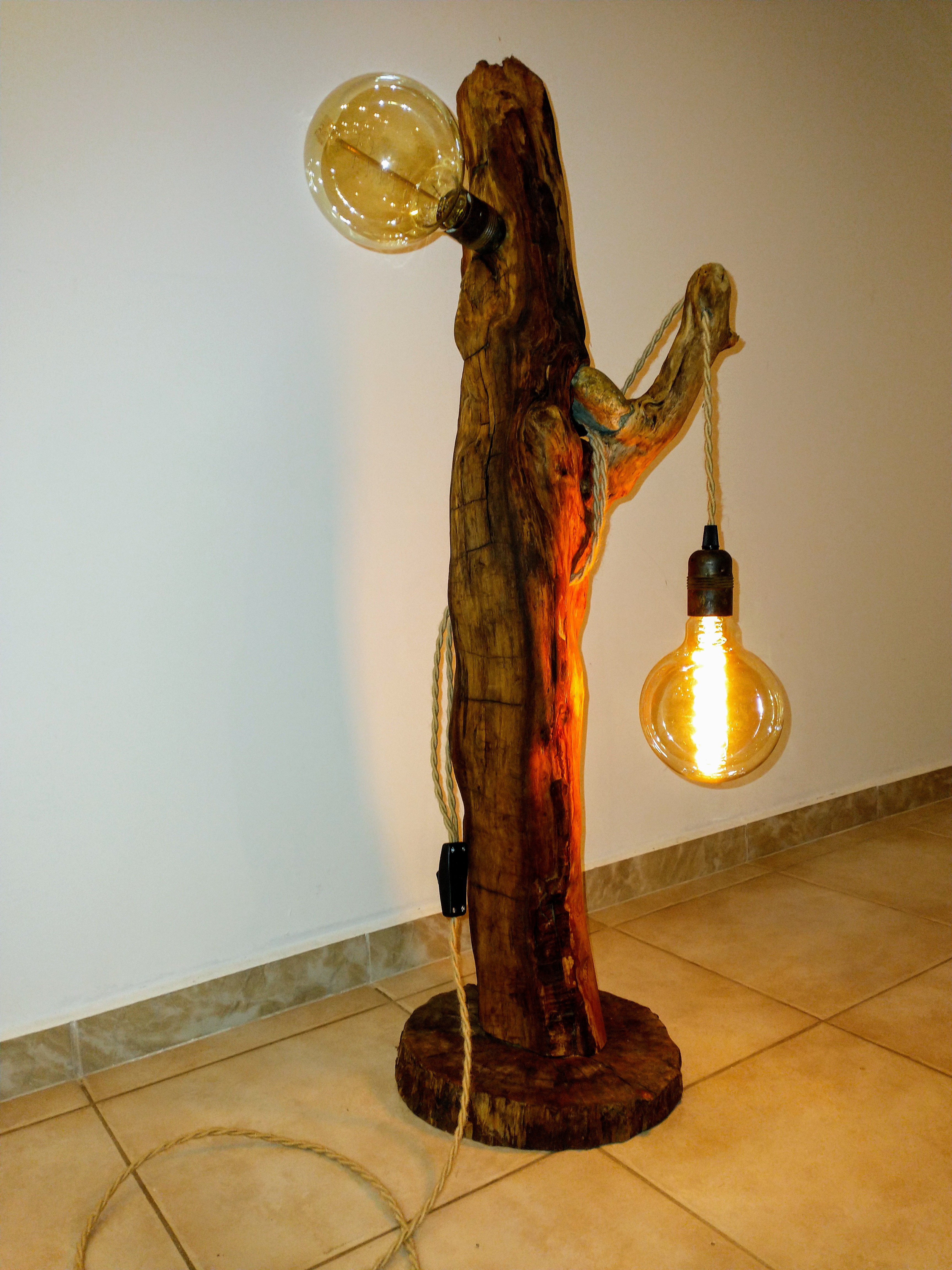 WOOD LAMP stojacia lampa