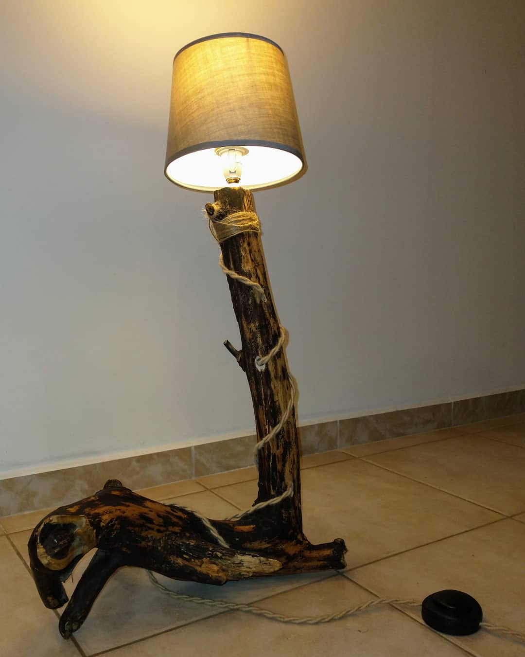 WOOD LAMP svietidlo stojace
