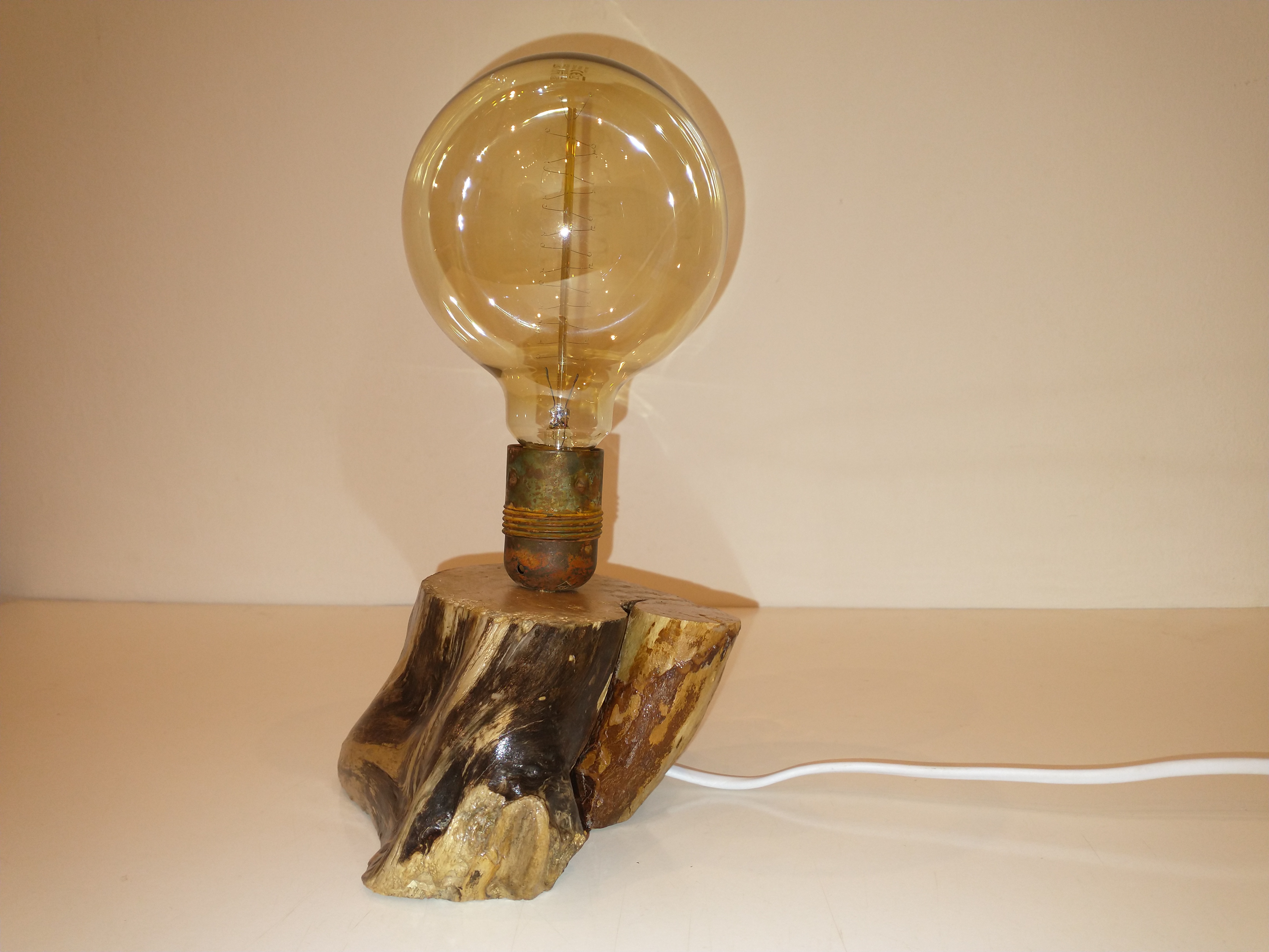 WOOD LAMP svietidlo na stôl