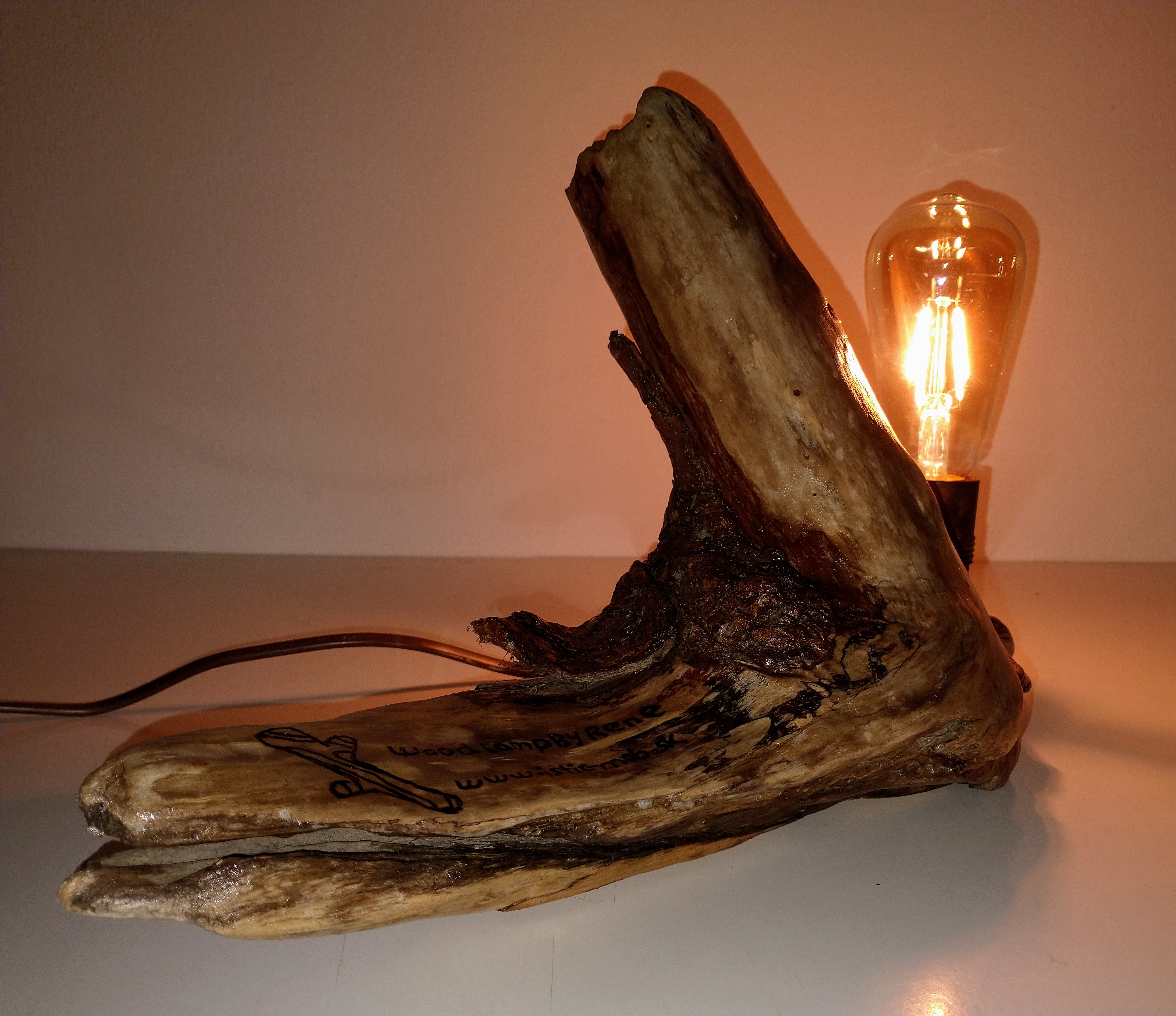 WOOD LAMP svietidlo na stôl