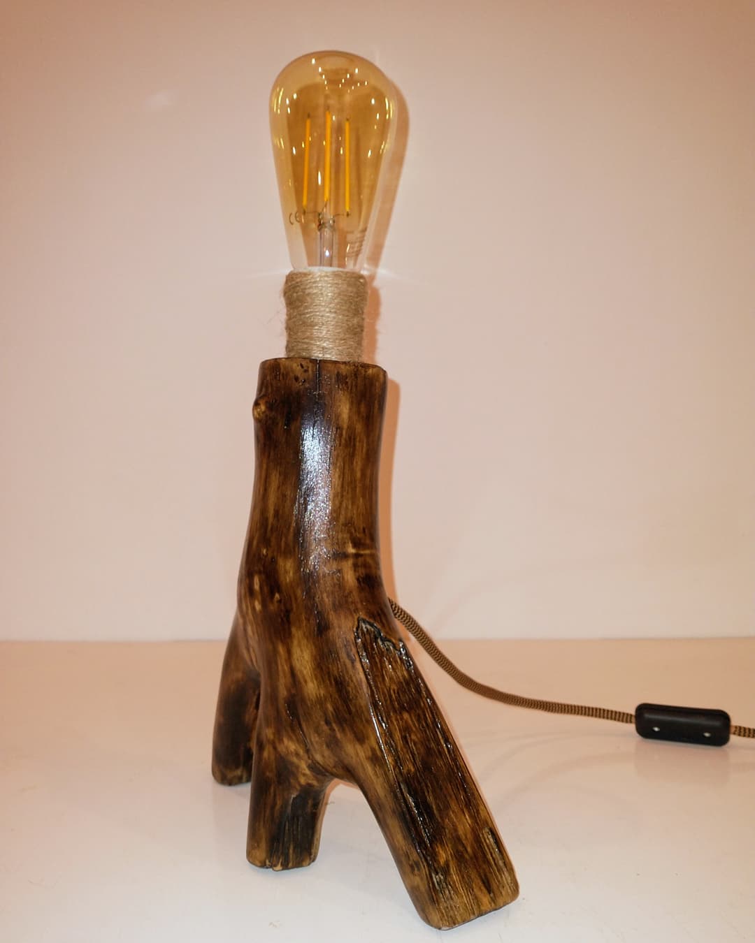 WOOD LAMP svietidlo na stôl