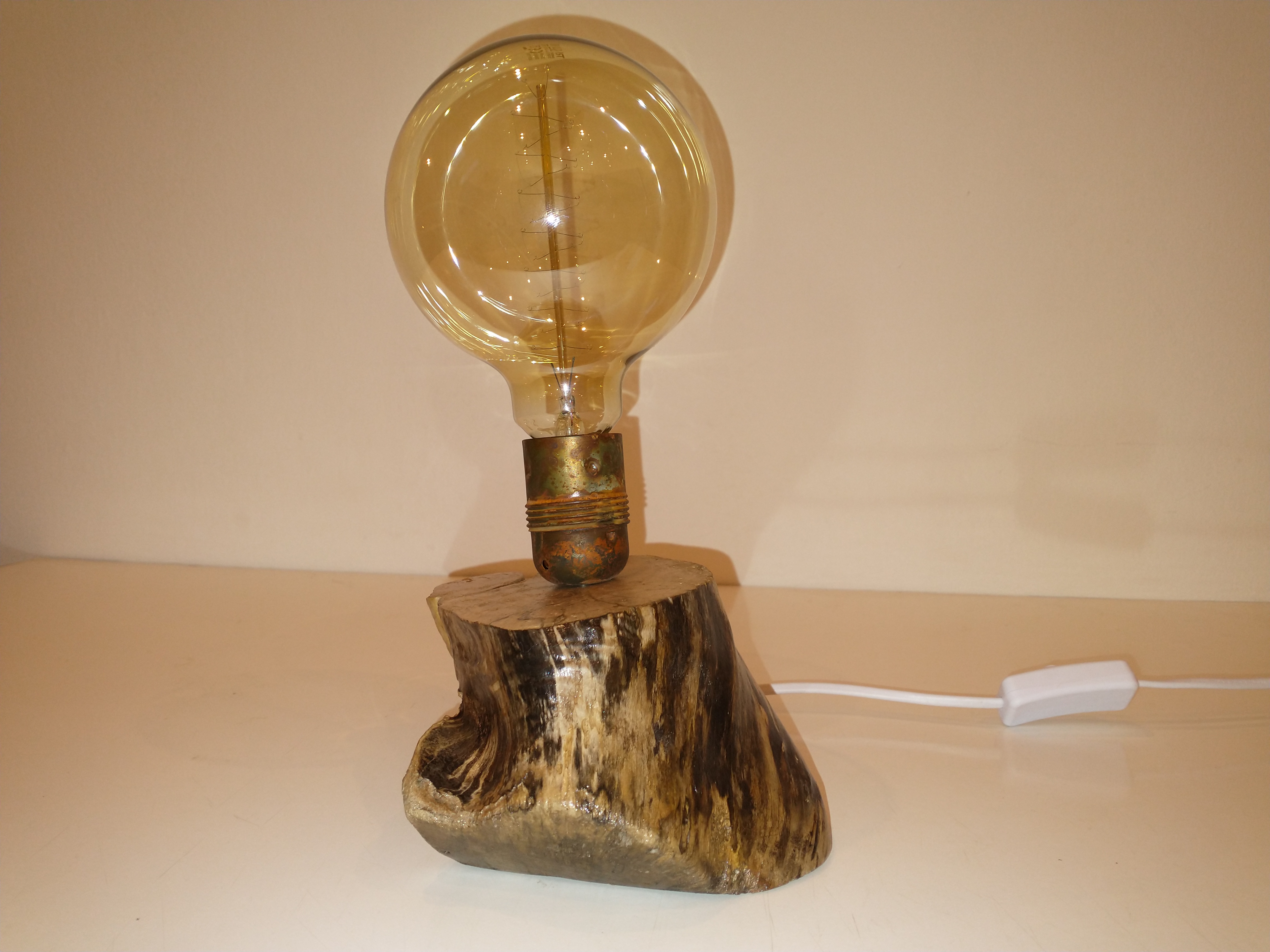 WOOD LAMP svietidlo na stôl