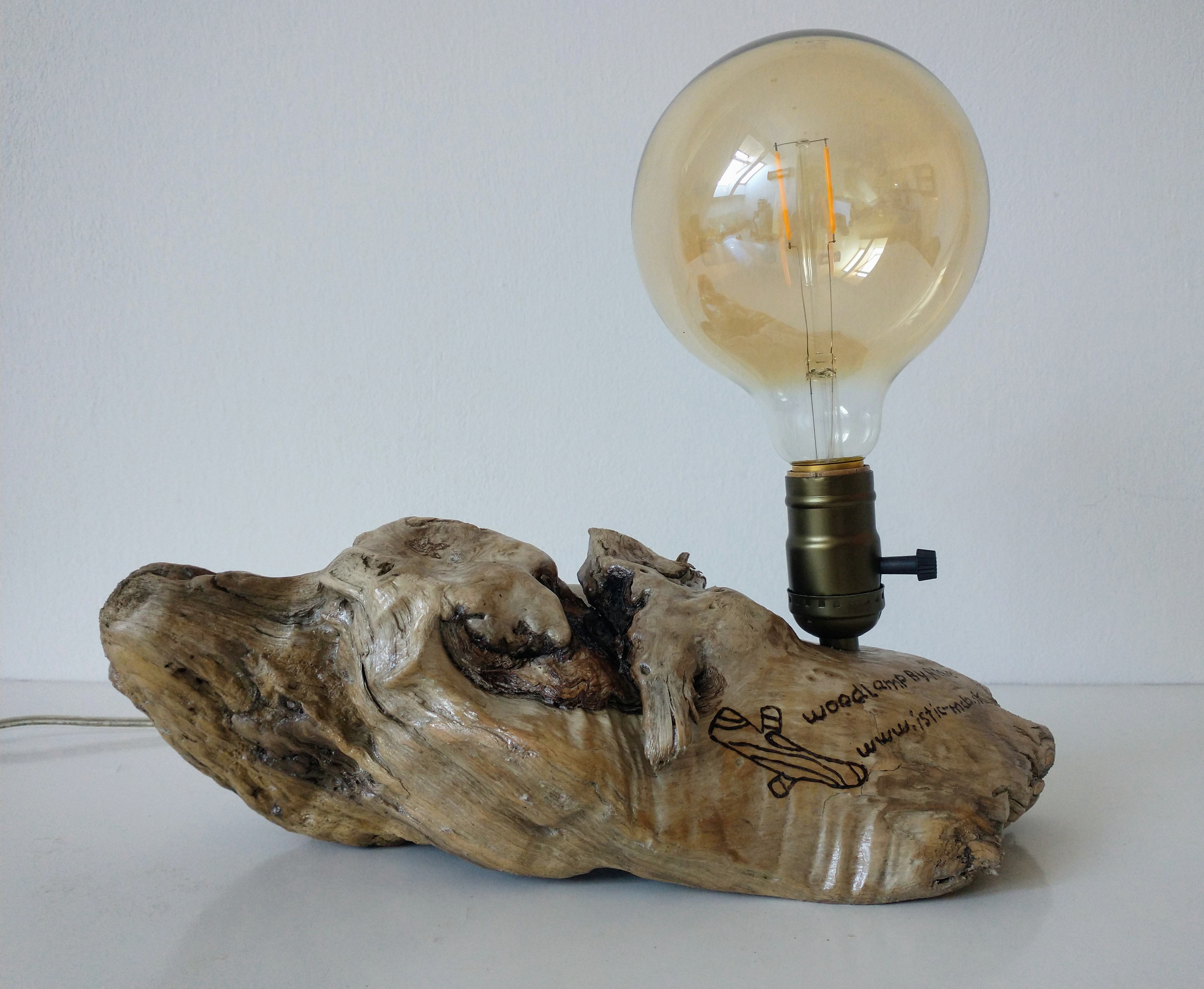 WOOD LAMP svietidlo na stôl